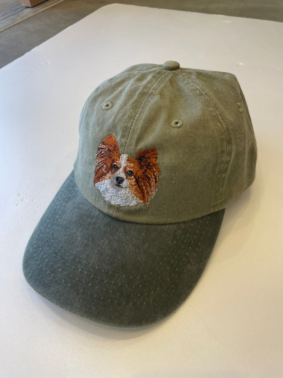 Dog embroidery cotton dad cap[Khaki]-Papillon(White×red)