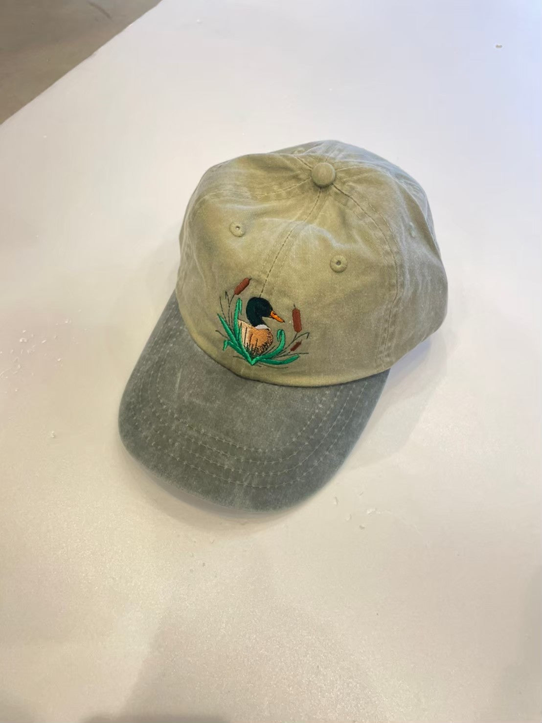 Dog embroidery cotton dad cap[Khaki]-Kamo