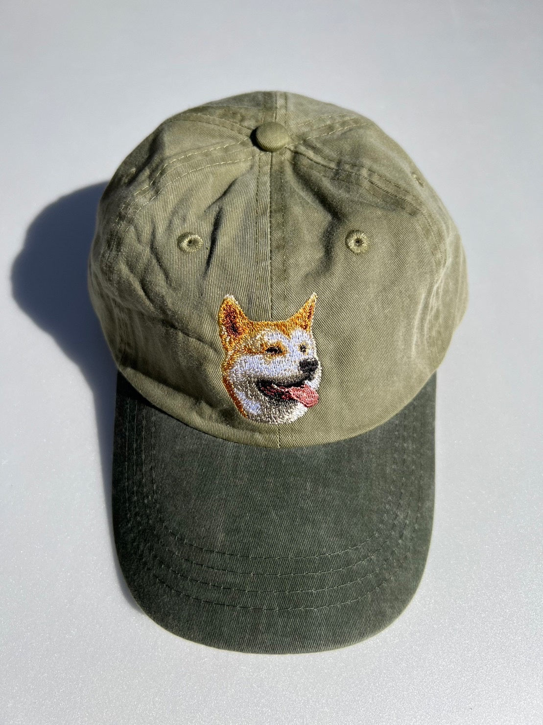 Dog embroidery cotton dad cap[Khaki]-Akita