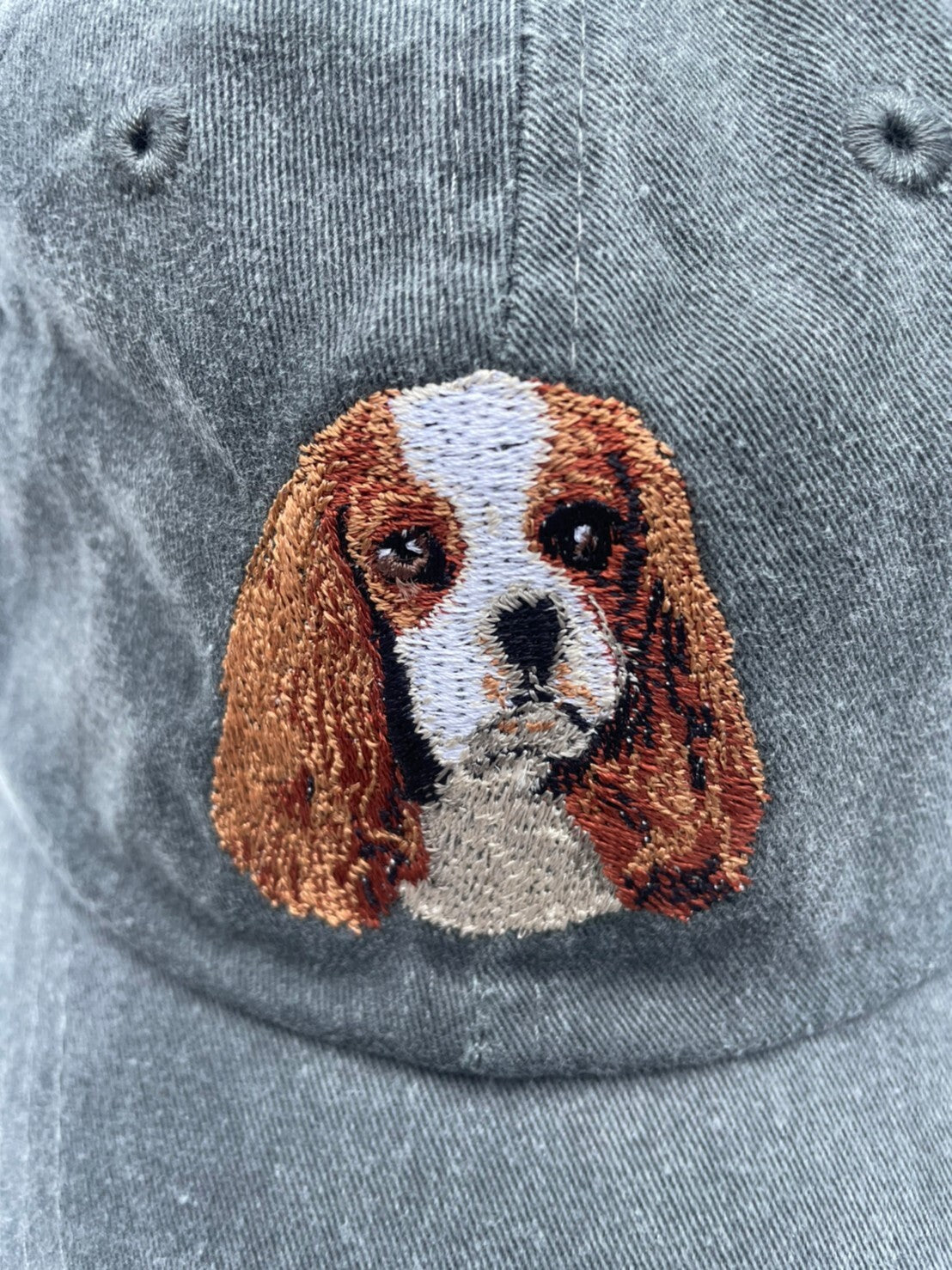 Dog embroidery cotton dad cap[fade black]-cavalier