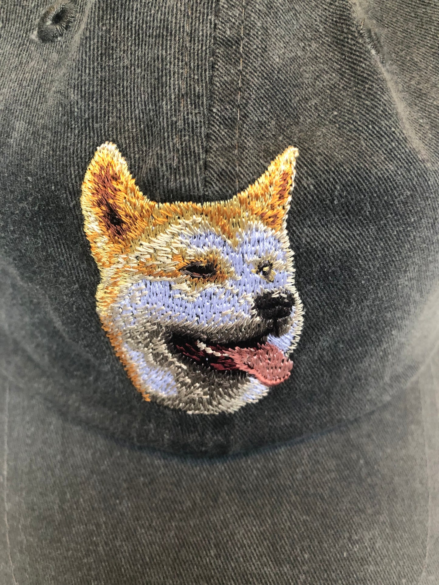 Dog embroidery cotton dad cap[fade black]-Akita