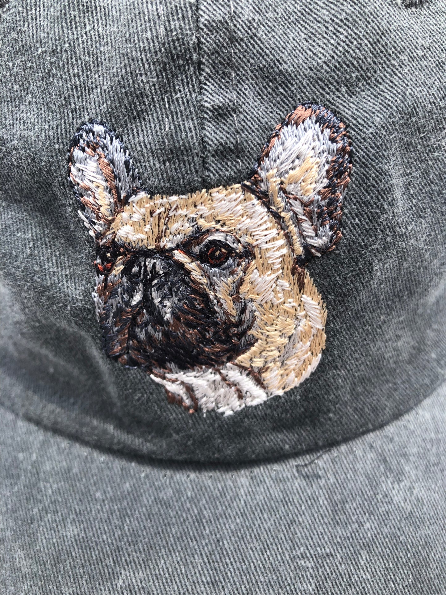 Dog embroidery cotton dad cap[fade black]-French bulldog(standard)