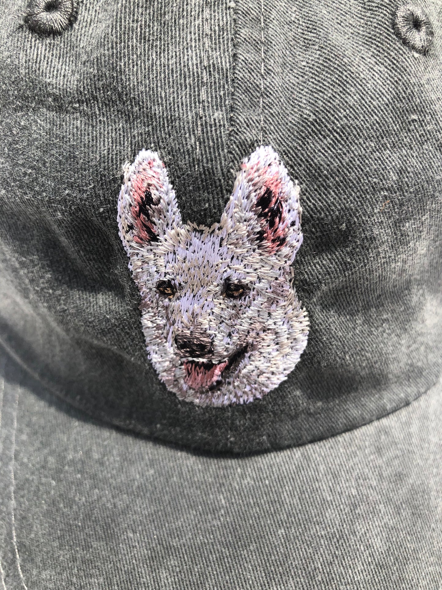 Dog embroidery cotton dad cap[fade black]-White Swiss Shepherd