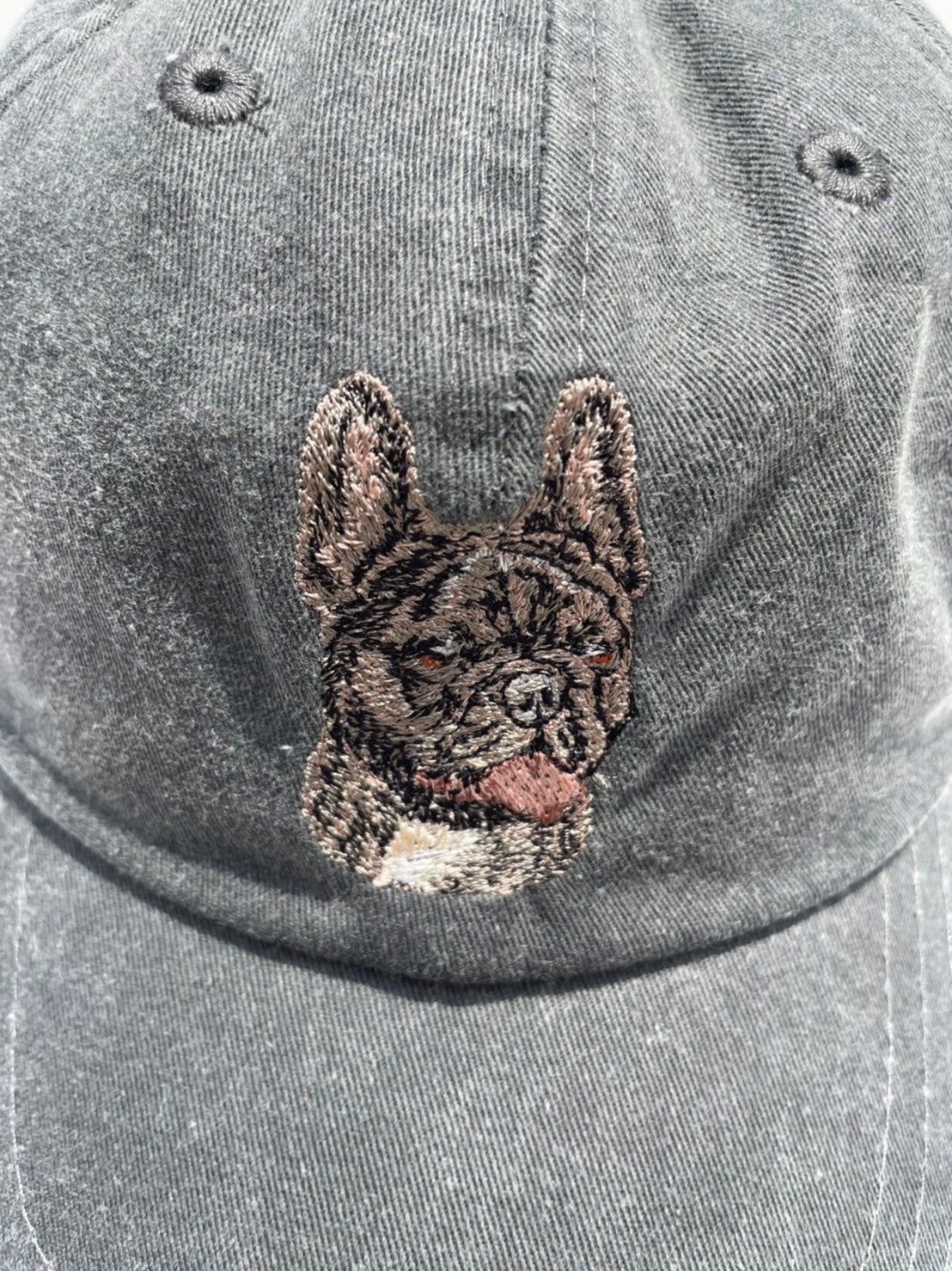 Dog embroidery cotton dad cap[fade black]-French bulldog(Brindle)②A