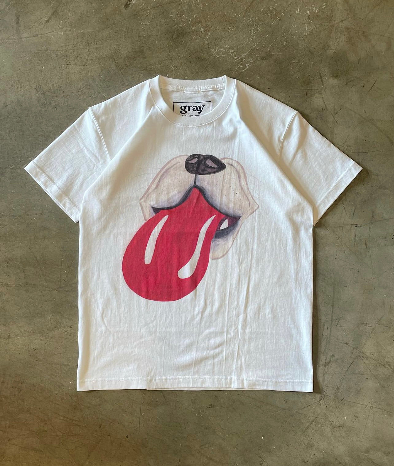 gray 2nd Anniversary Item Dog tongue print tee