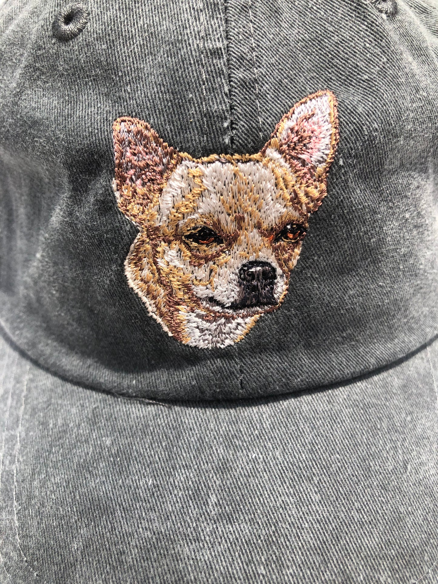 Dog embroidery cotton dad cap[fade black]-Chihuahua(cream)